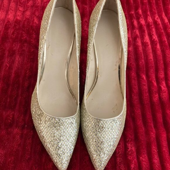 Nine West Gold Sparkle High Heels Pump Shoes (Pre Owned) Slip-On Size 7 - Picture 1 of 3